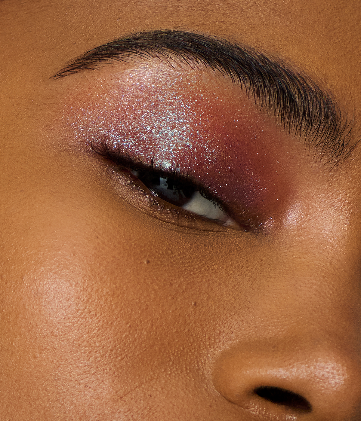 r.e.m. beauty Starlet Liquid Eyeshadow