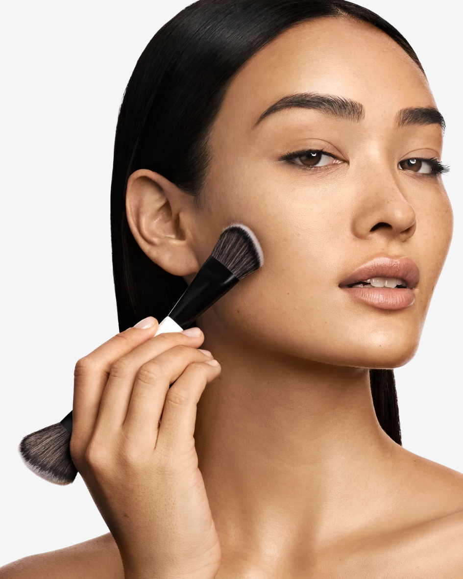 F4 Dual-Ended Foundation and Face Brush