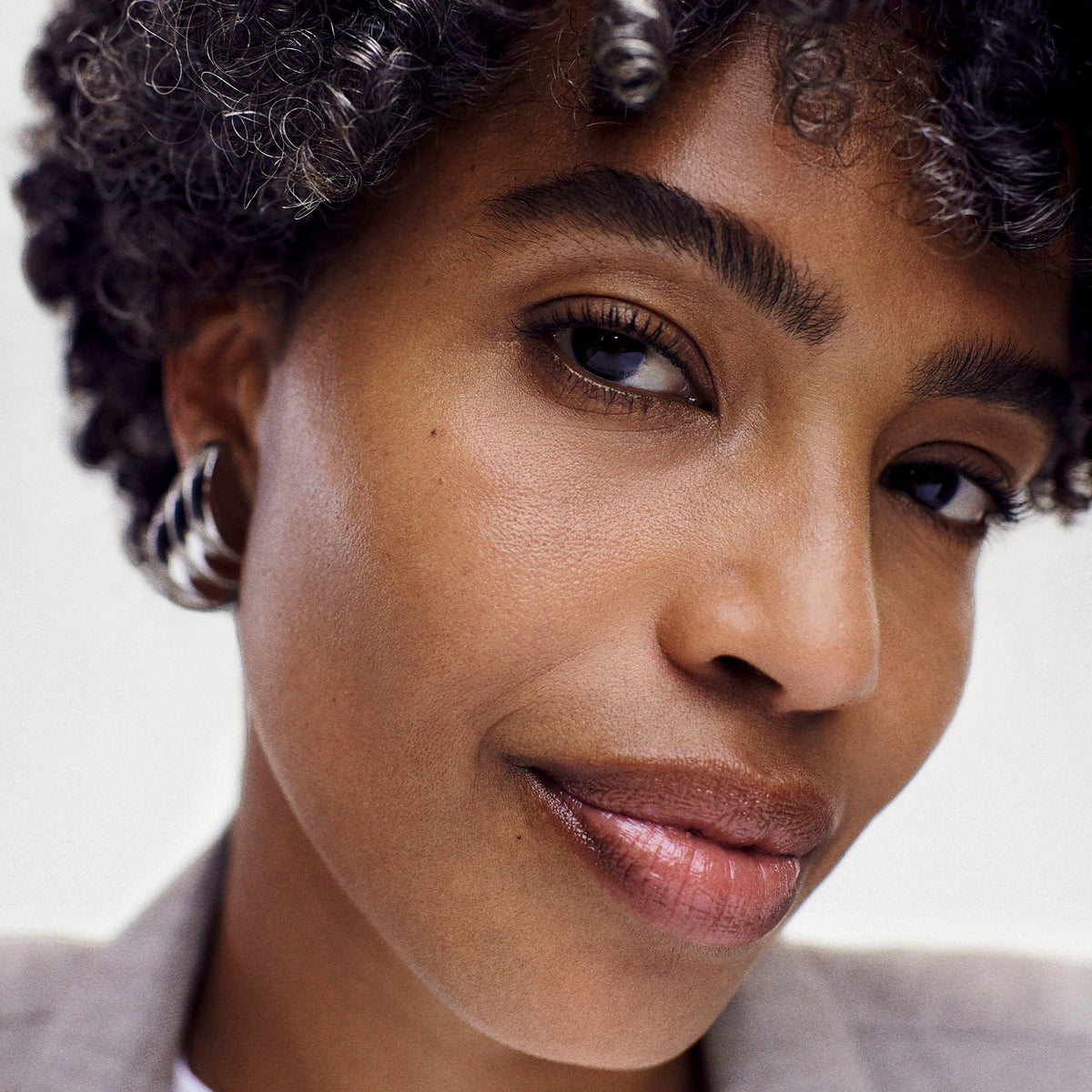 MERIT The Minimalist Perfecting Complexion Stick
