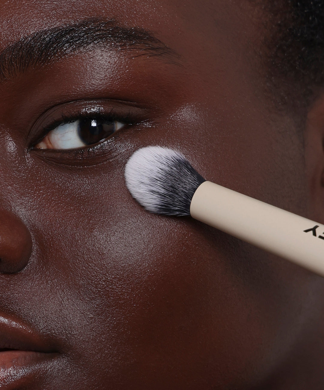 REFY Complexion Brush