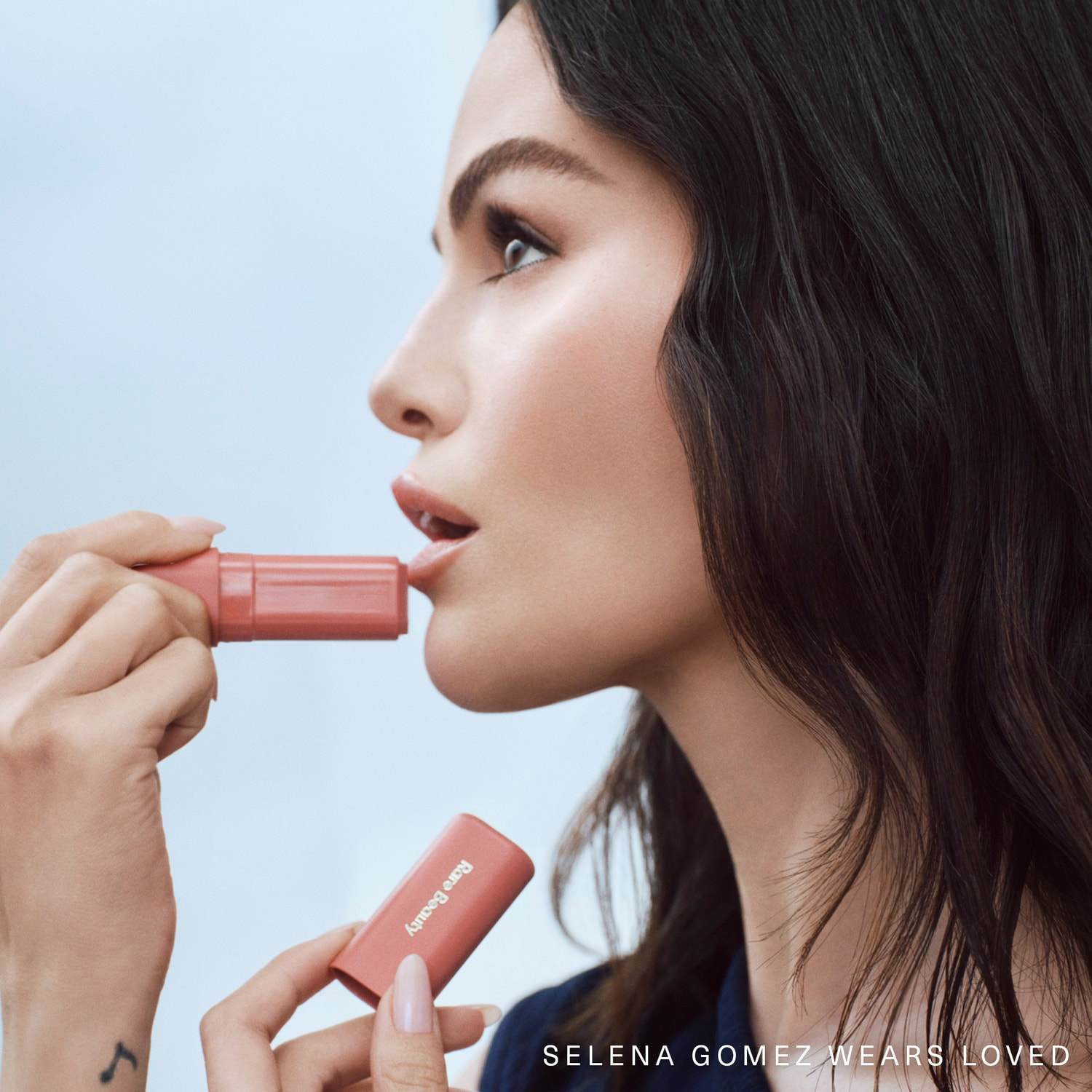 Rare Beauty Find Comfort Lip Butter aangebracht