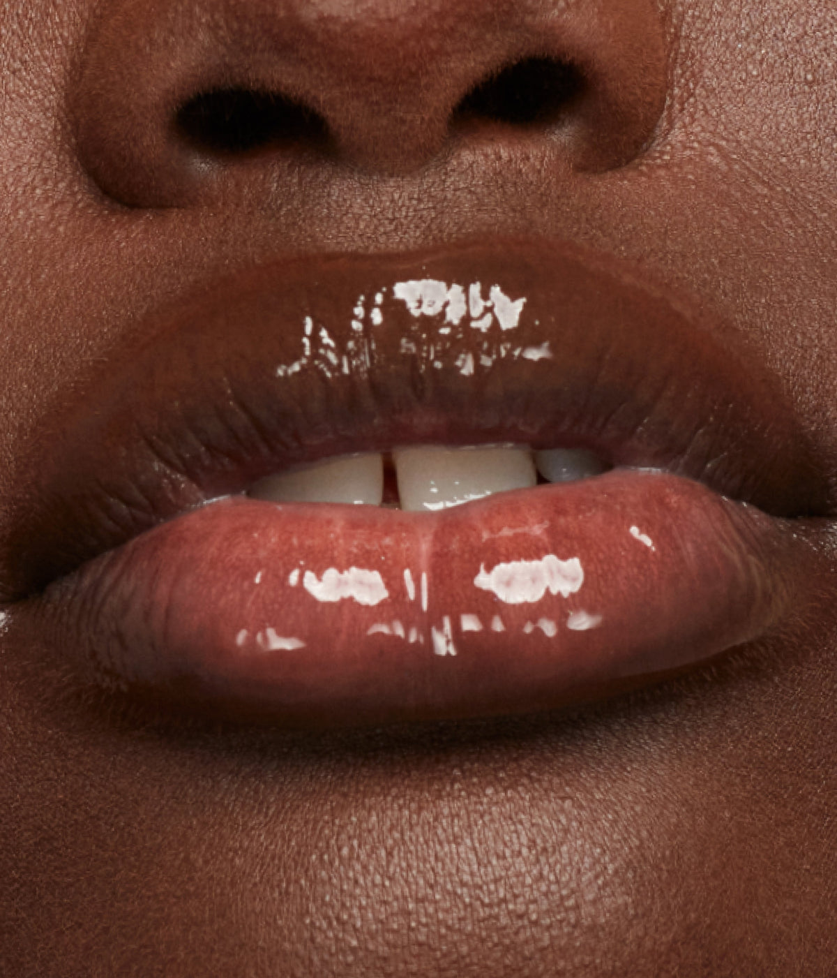 r.e.m. beauty Utmost Importance Plumping Lip Gloss